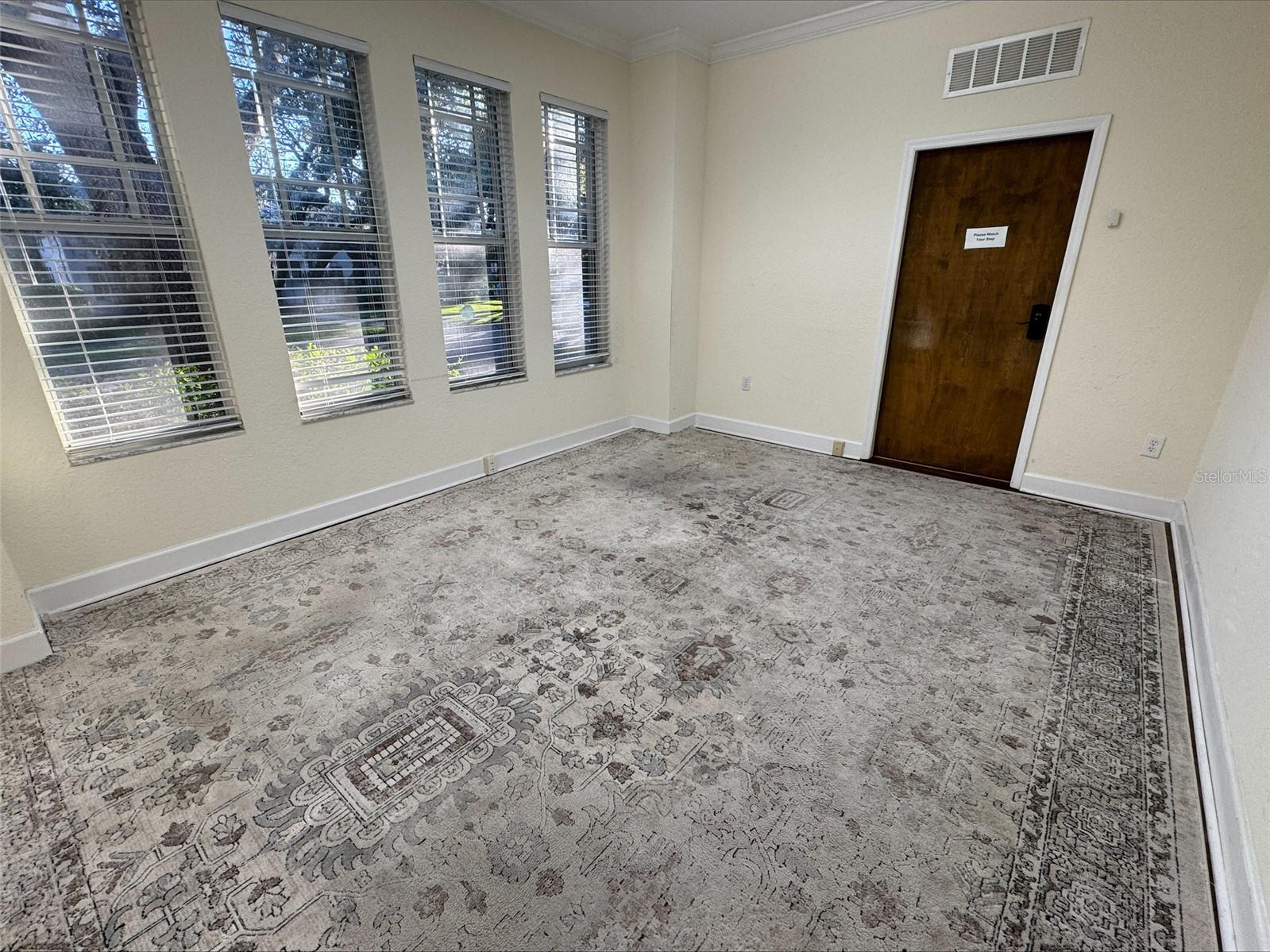 Image 35 of 36 For 611 Bay Street