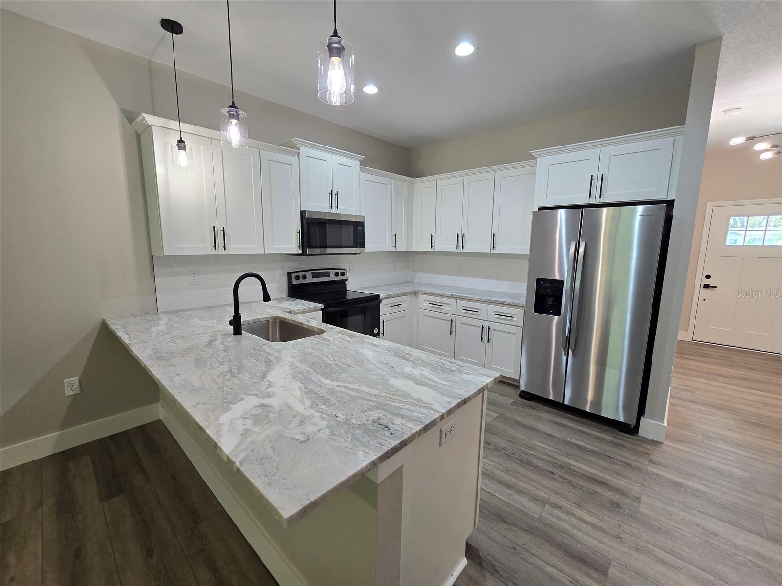 Image 3 of 17 For 7495 Canterbury Street