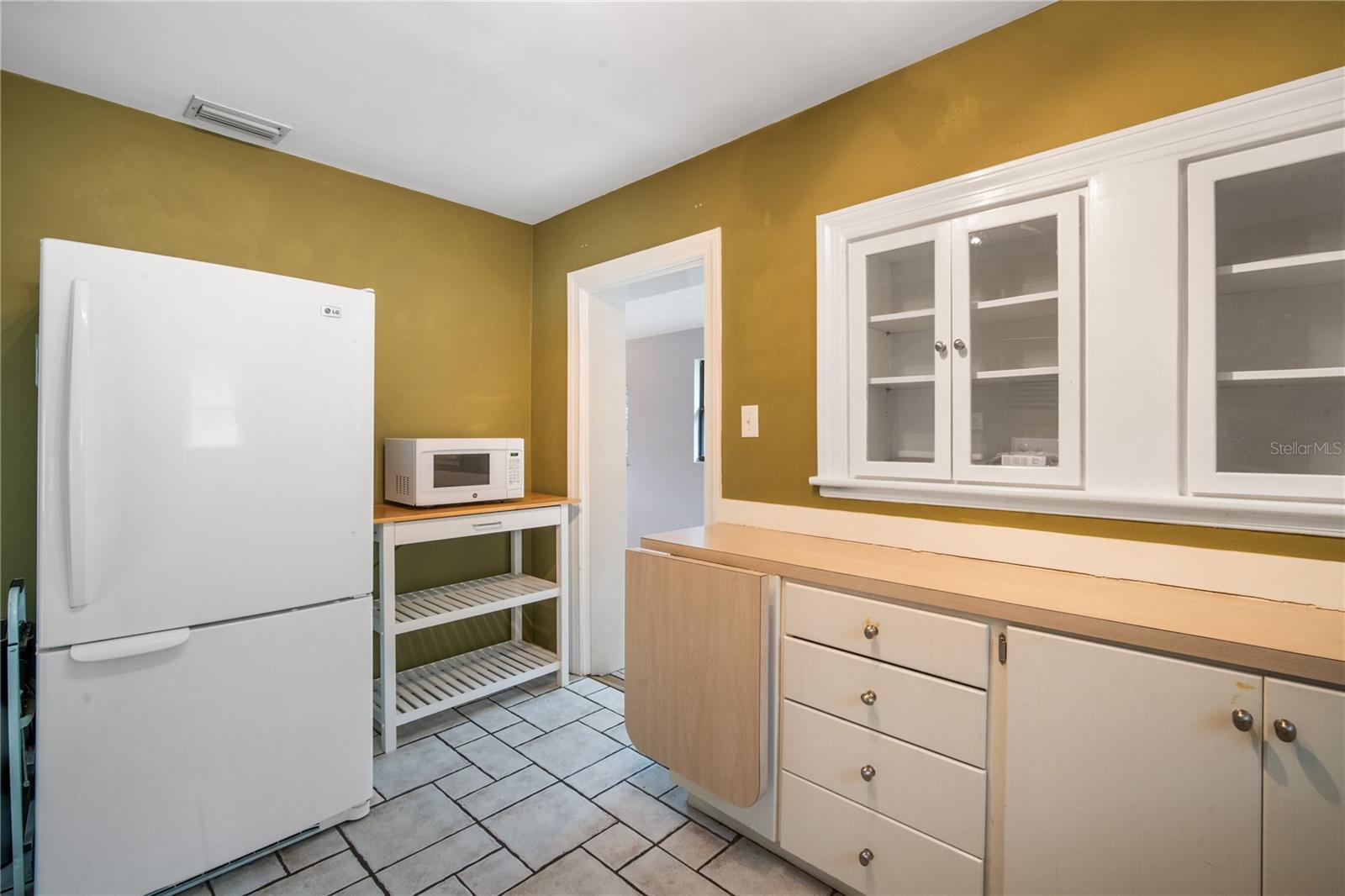 Image 13 of 21 For 1509 Hillside Drive
