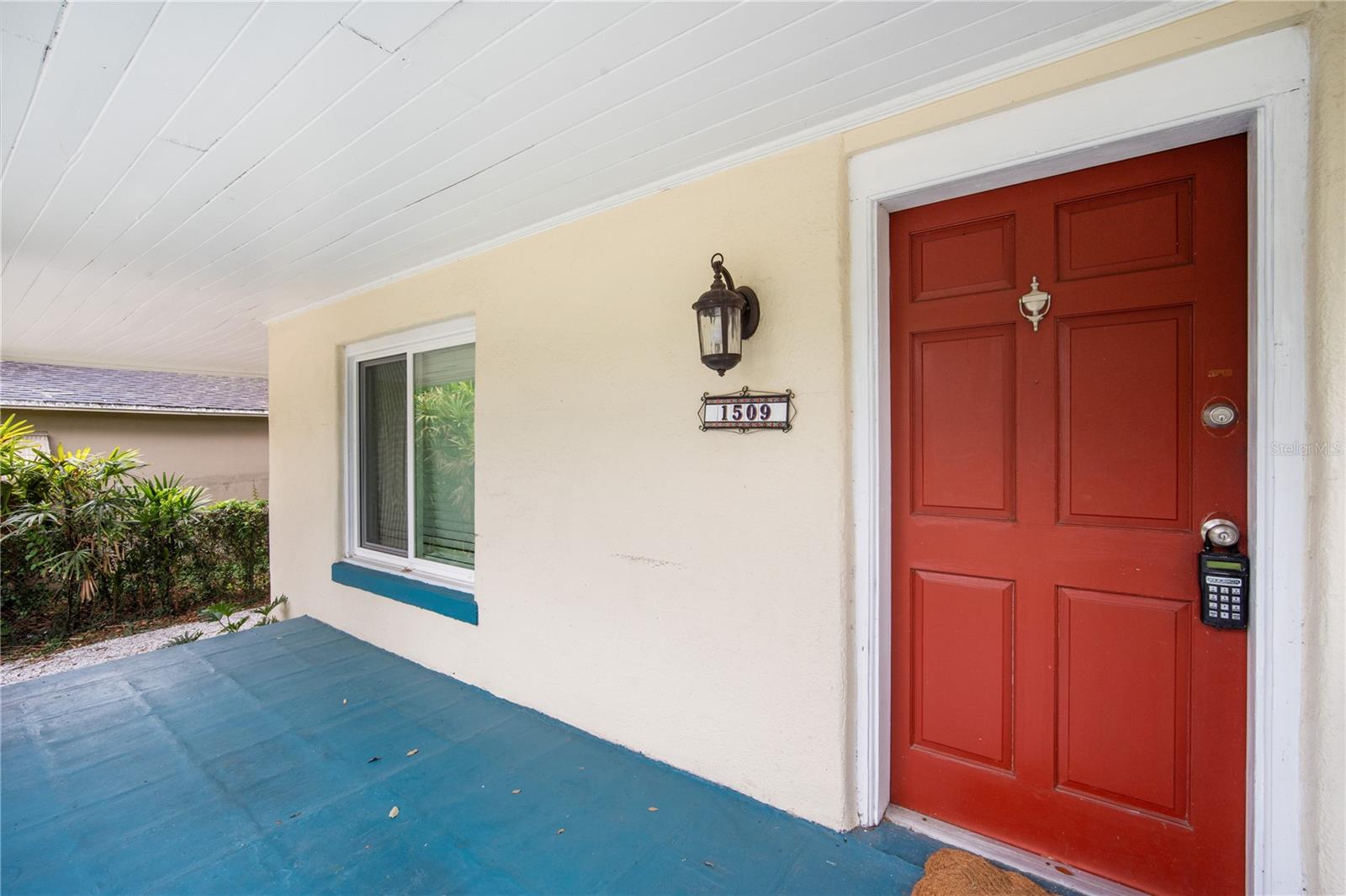 Image 3 of 21 For 1509 Hillside Drive