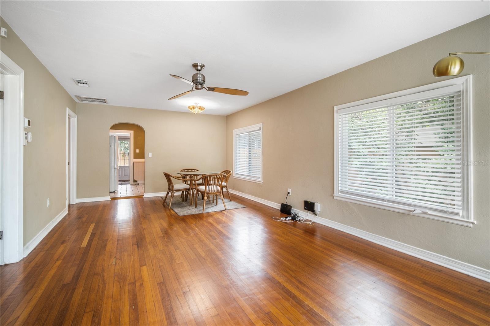 Image 5 of 21 For 1509 Hillside Drive