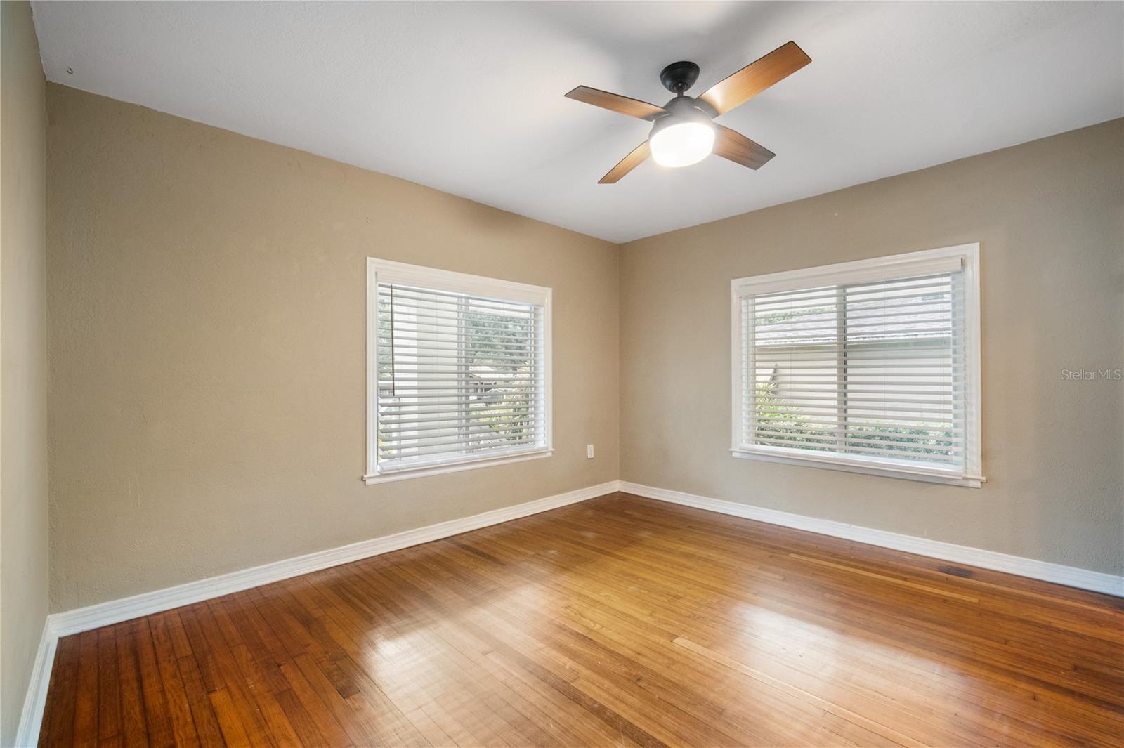 Image 8 of 21 For 1509 Hillside Drive