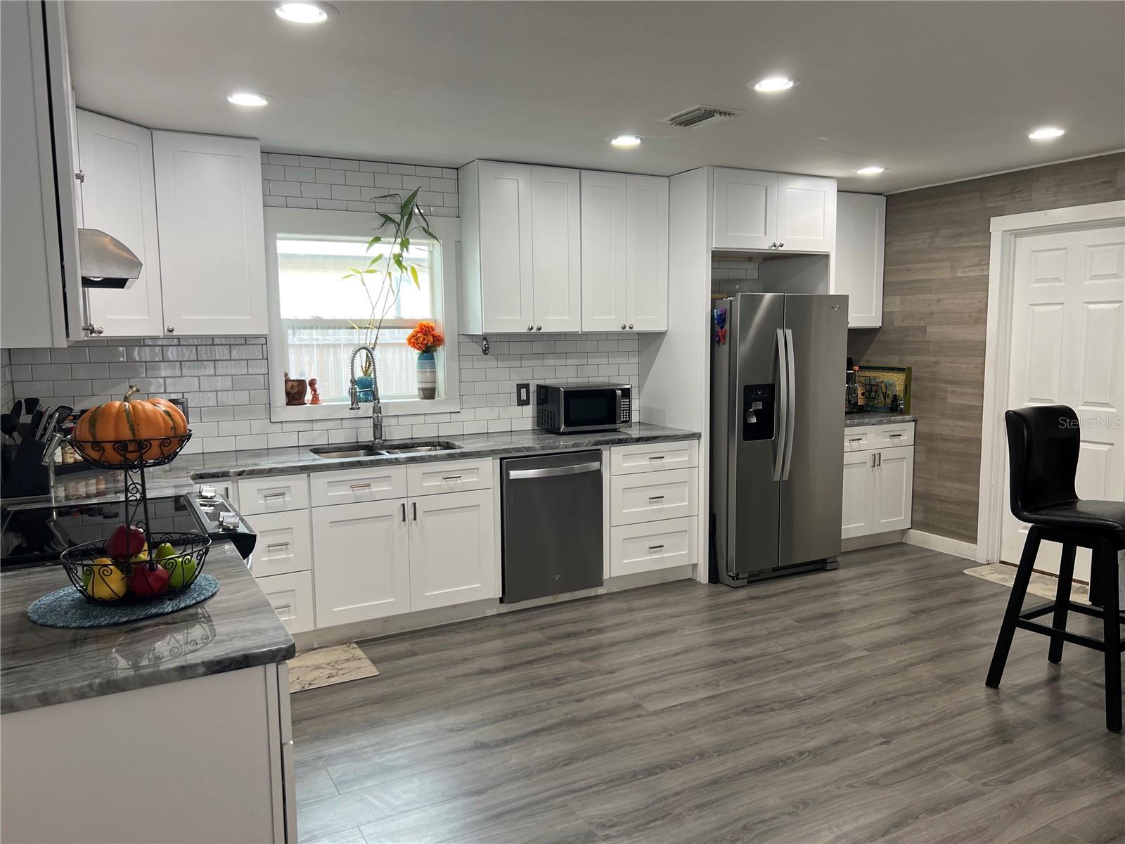 Image 7 of 20 For 2175 43rd Avenue N