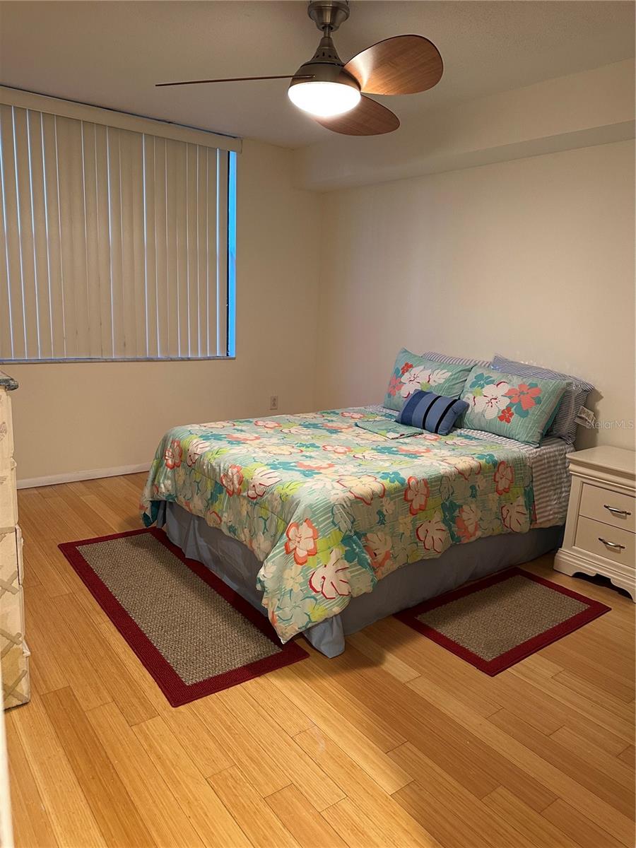 Image 7 of 20 For 701 Madison Avenue 410