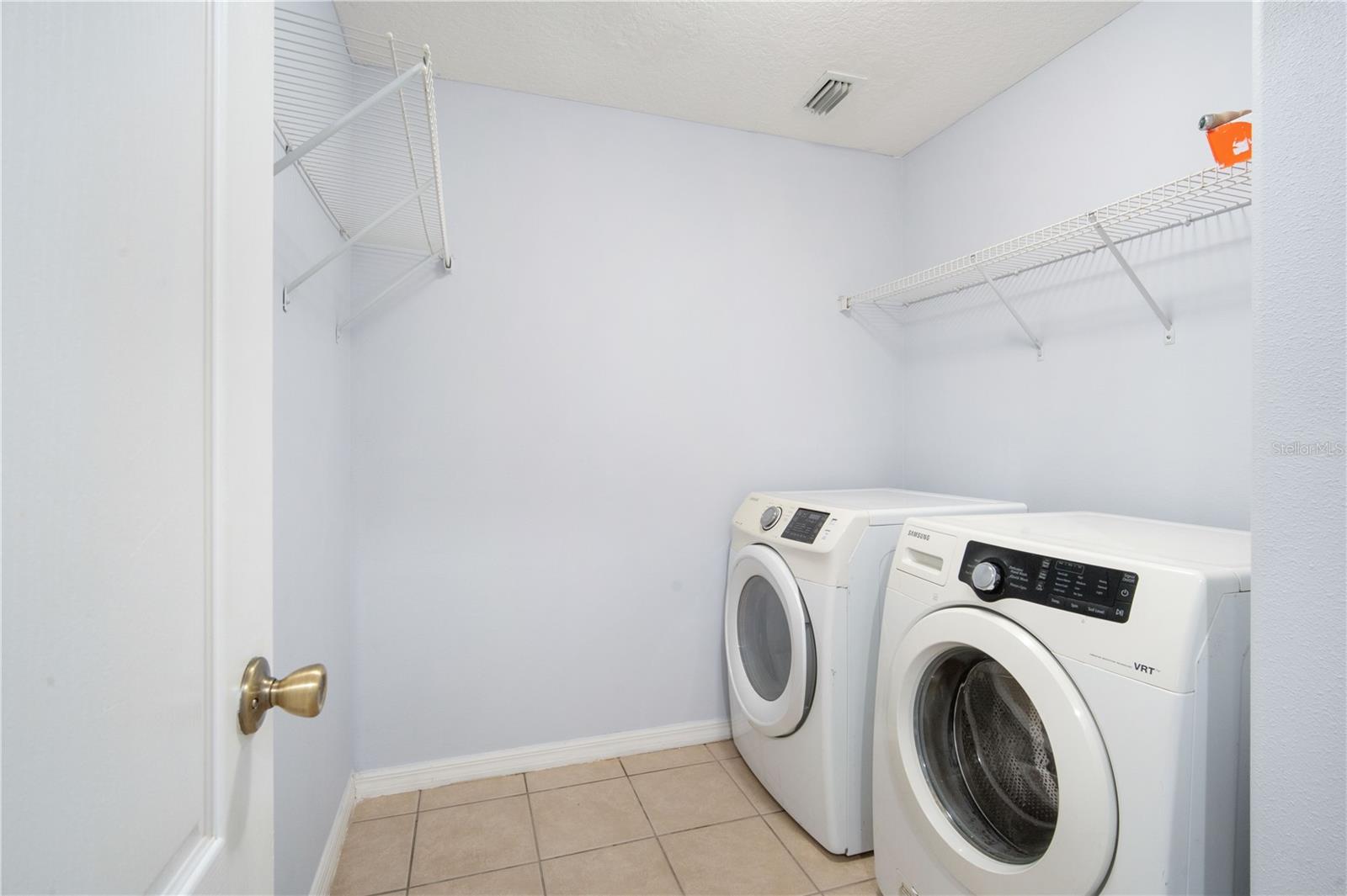 Image 12 of 20 For 6917 Exeter Park Place