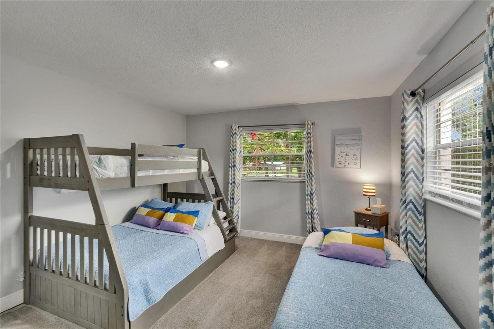 Image 29 of 48 For 8222 Valrie Lane