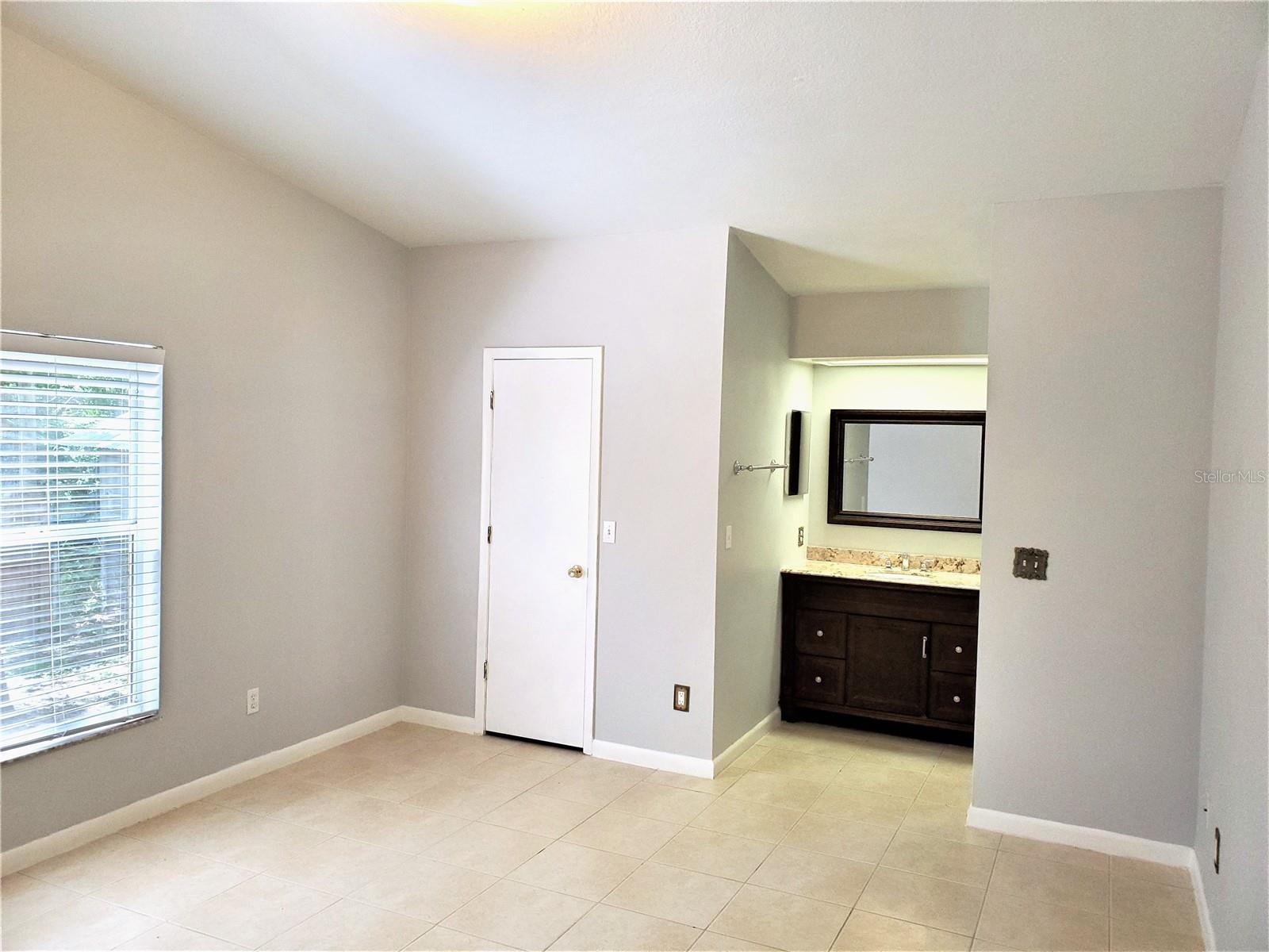 Image 13 of 17 For 3910 Highland Avenue