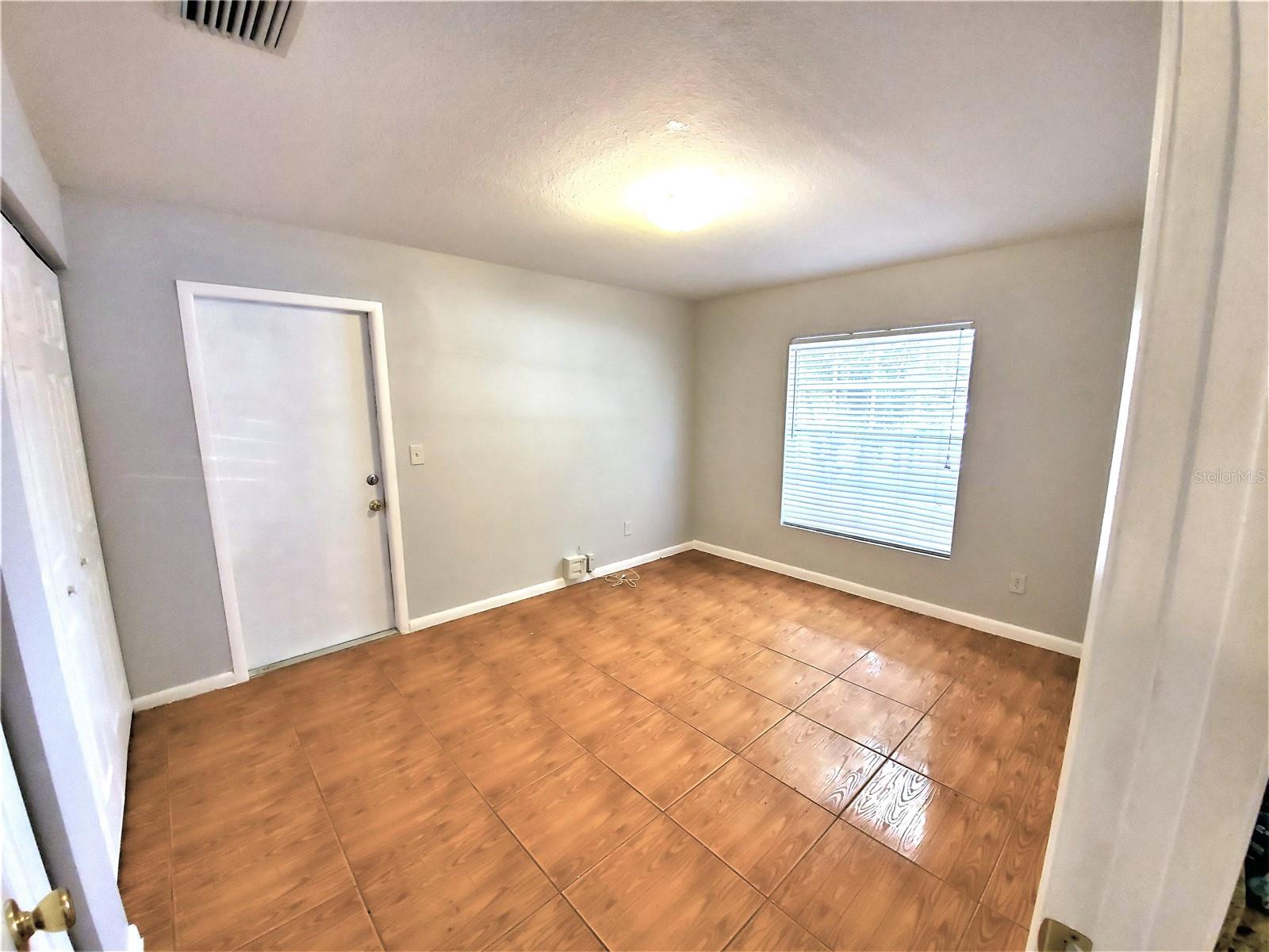 Image 4 of 17 For 3910 Highland Avenue