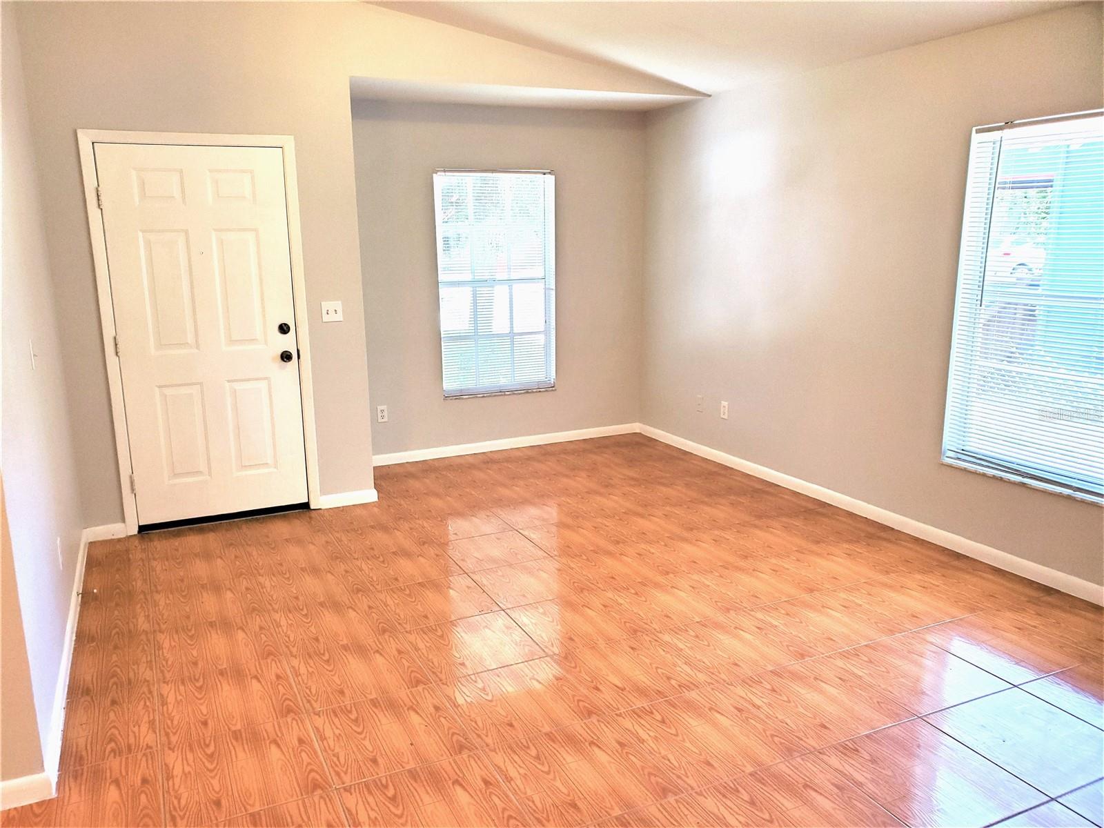Image 8 of 17 For 3910 Highland Avenue