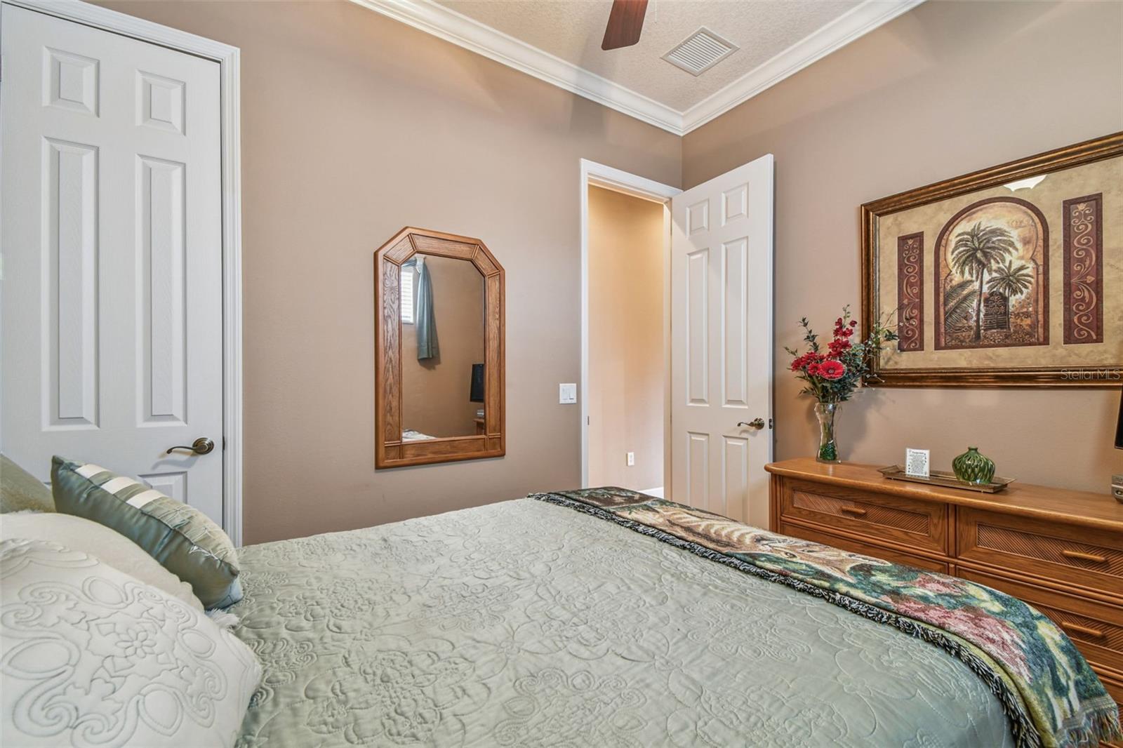 Image 41 of 91 For 21738 Ocean Pines Drive