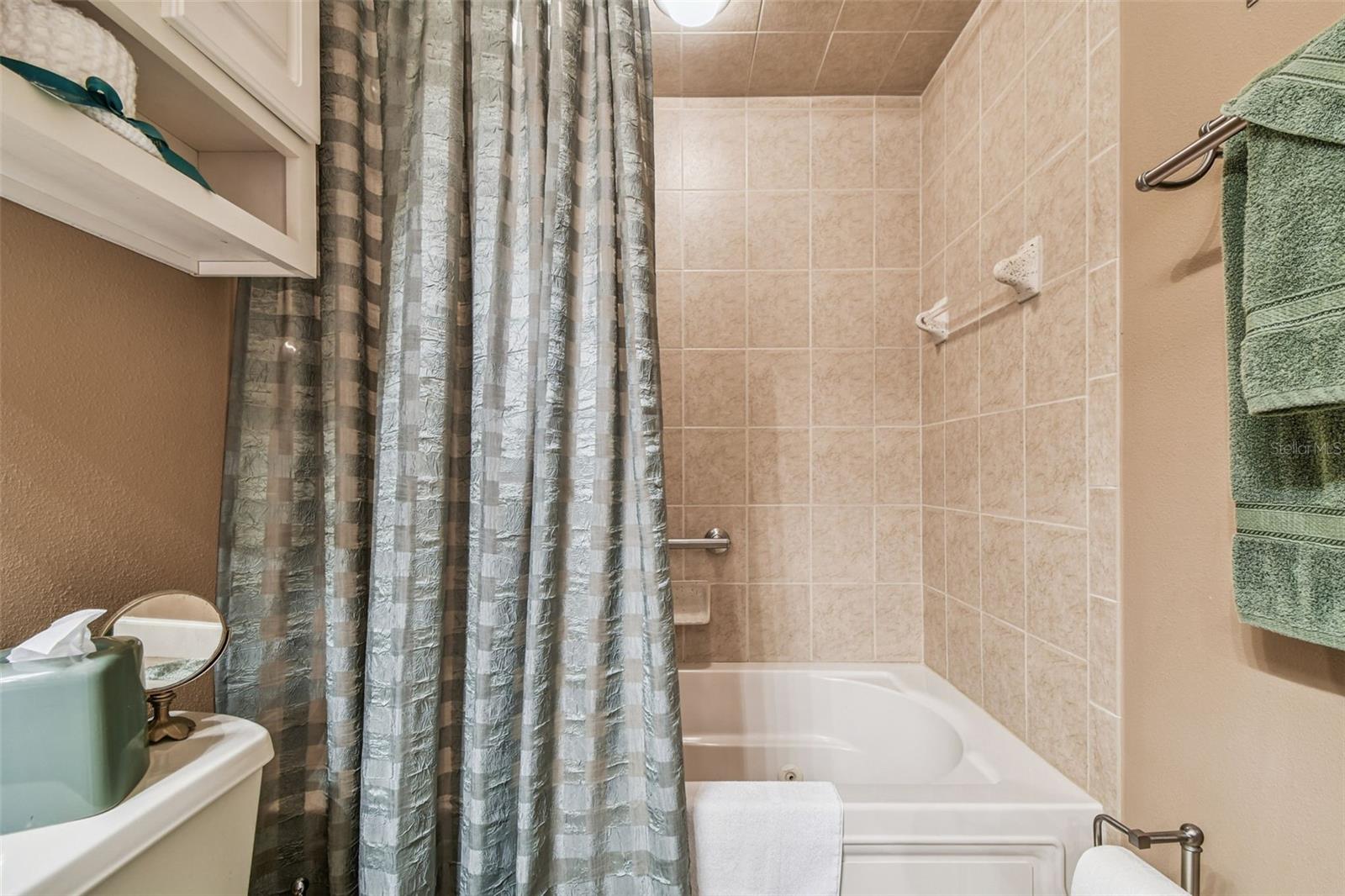 Image 43 of 91 For 21738 Ocean Pines Drive
