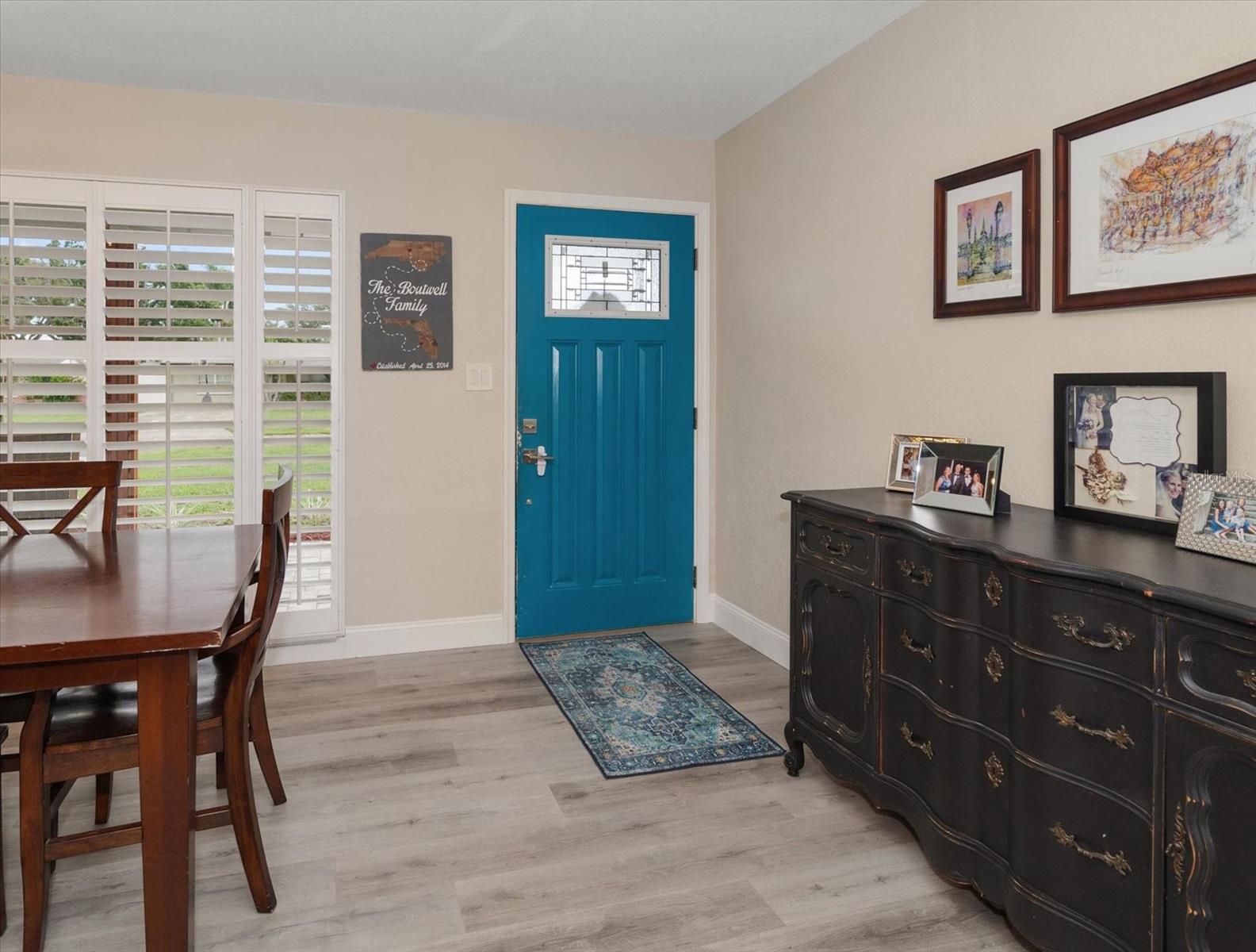Image 3 of 28 For 670 42nd Avenue Ne