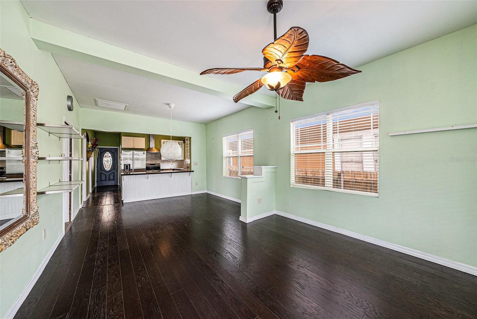 Listing photo id 8 for 1902 Tampania Avenue