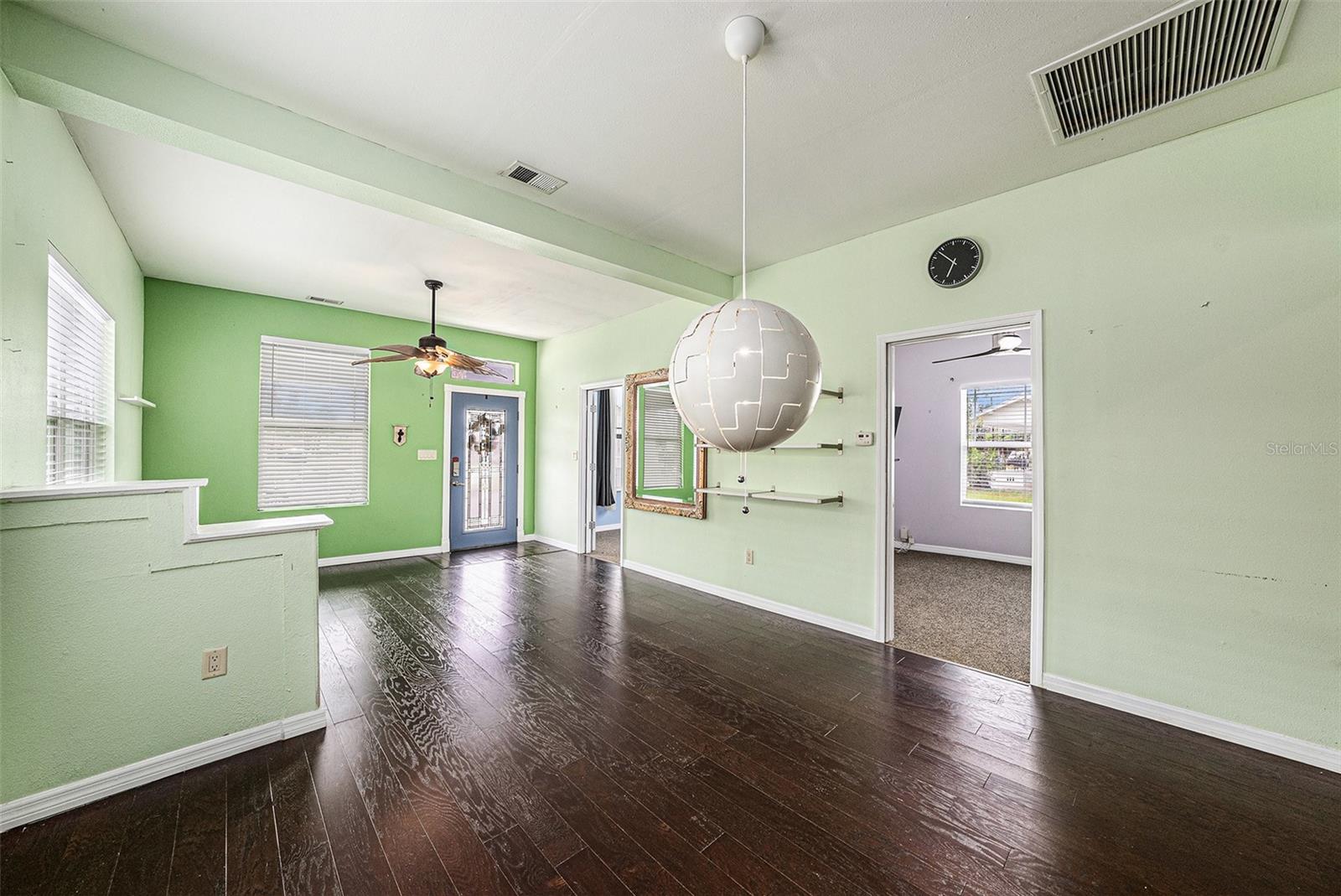 Listing photo id 12 for 1902 Tampania Avenue
