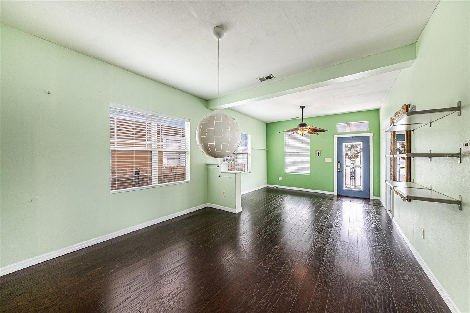 Listing photo id 20 for 1902 Tampania Avenue