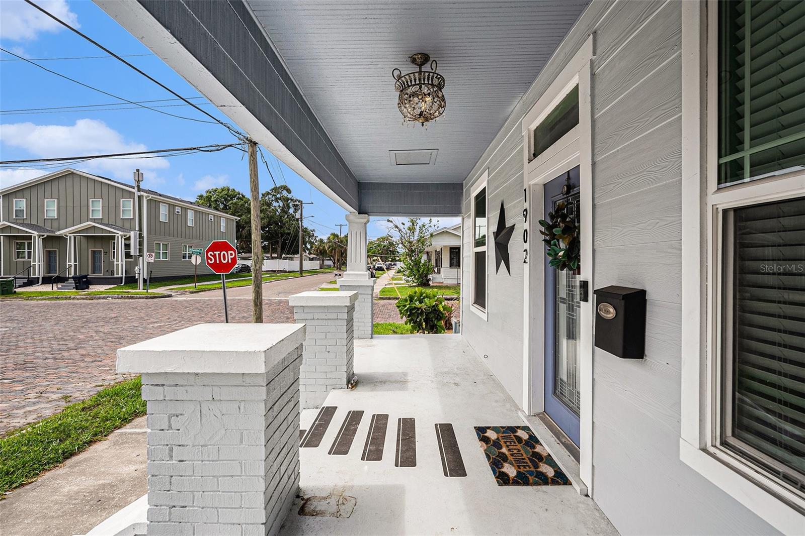 Listing photo id 1 for 1902 Tampania Avenue
