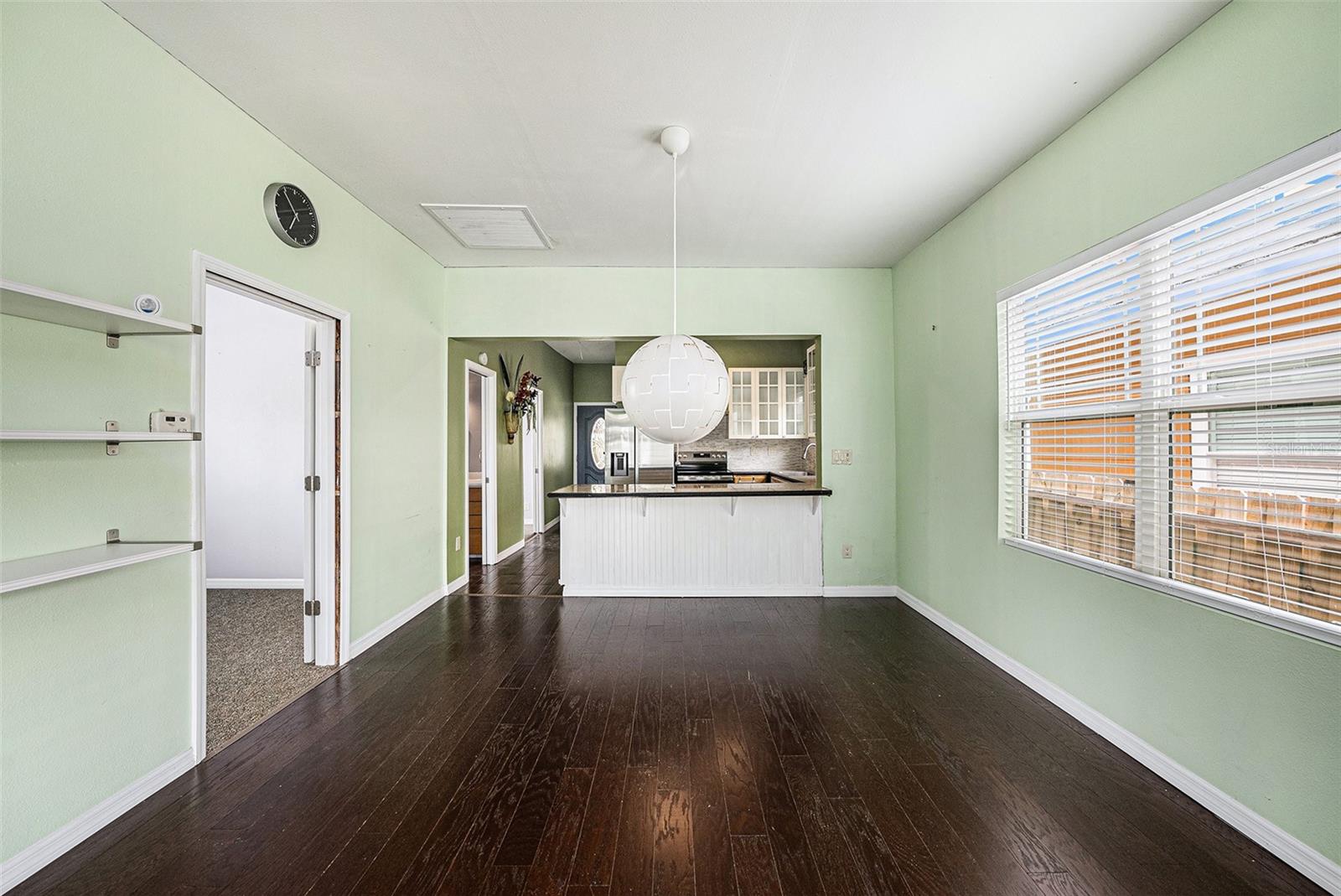 Listing photo id 6 for 1902 Tampania Avenue
