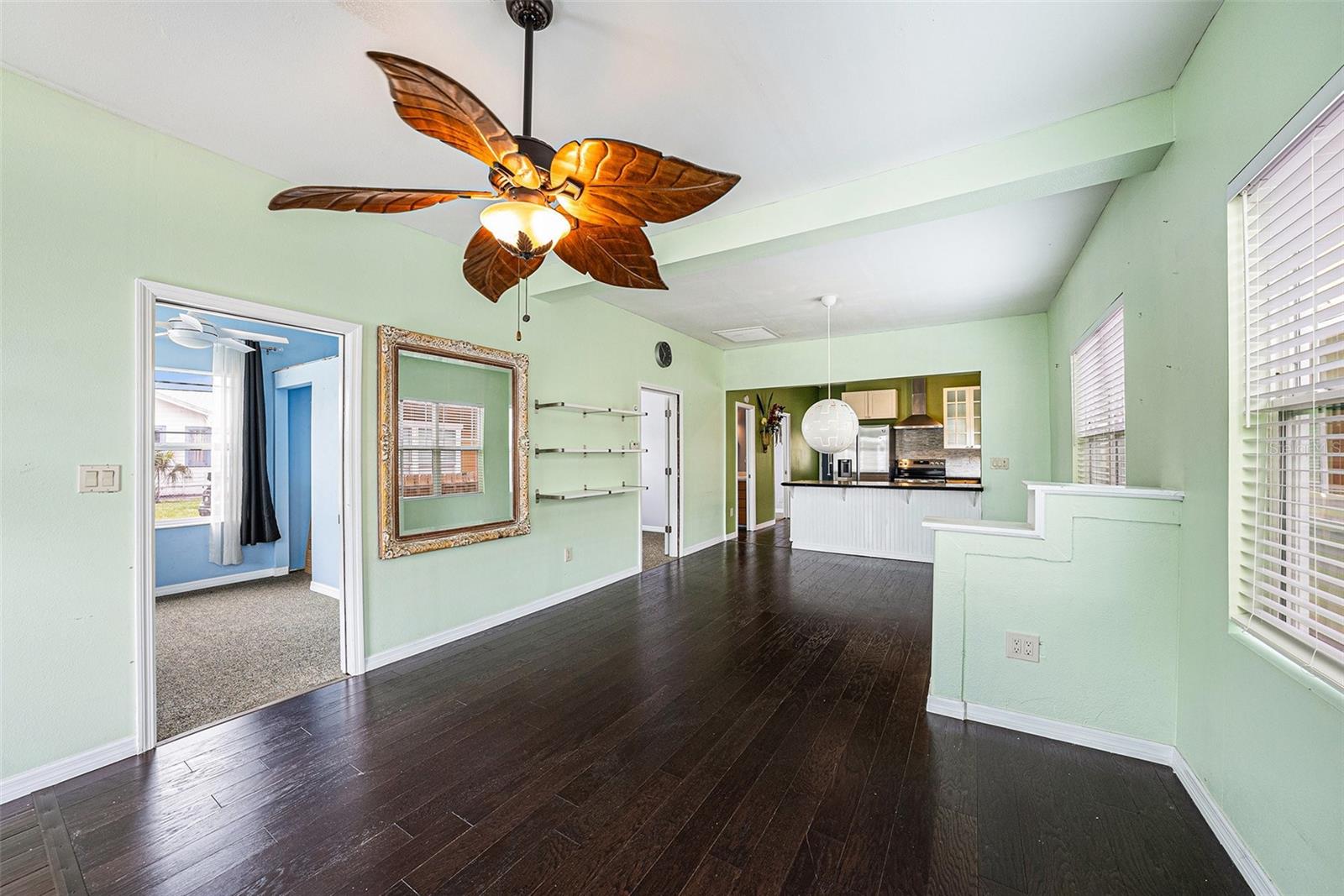 Listing photo id 7 for 1902 Tampania Avenue
