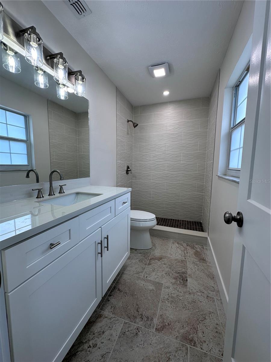 Image 11 of 20 For 608 Rosemarie Avenue