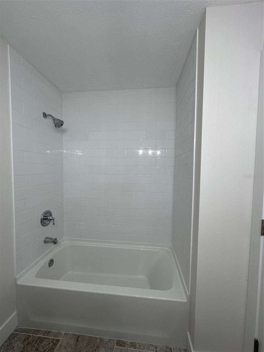 Image 17 of 20 For 608 Rosemarie Avenue
