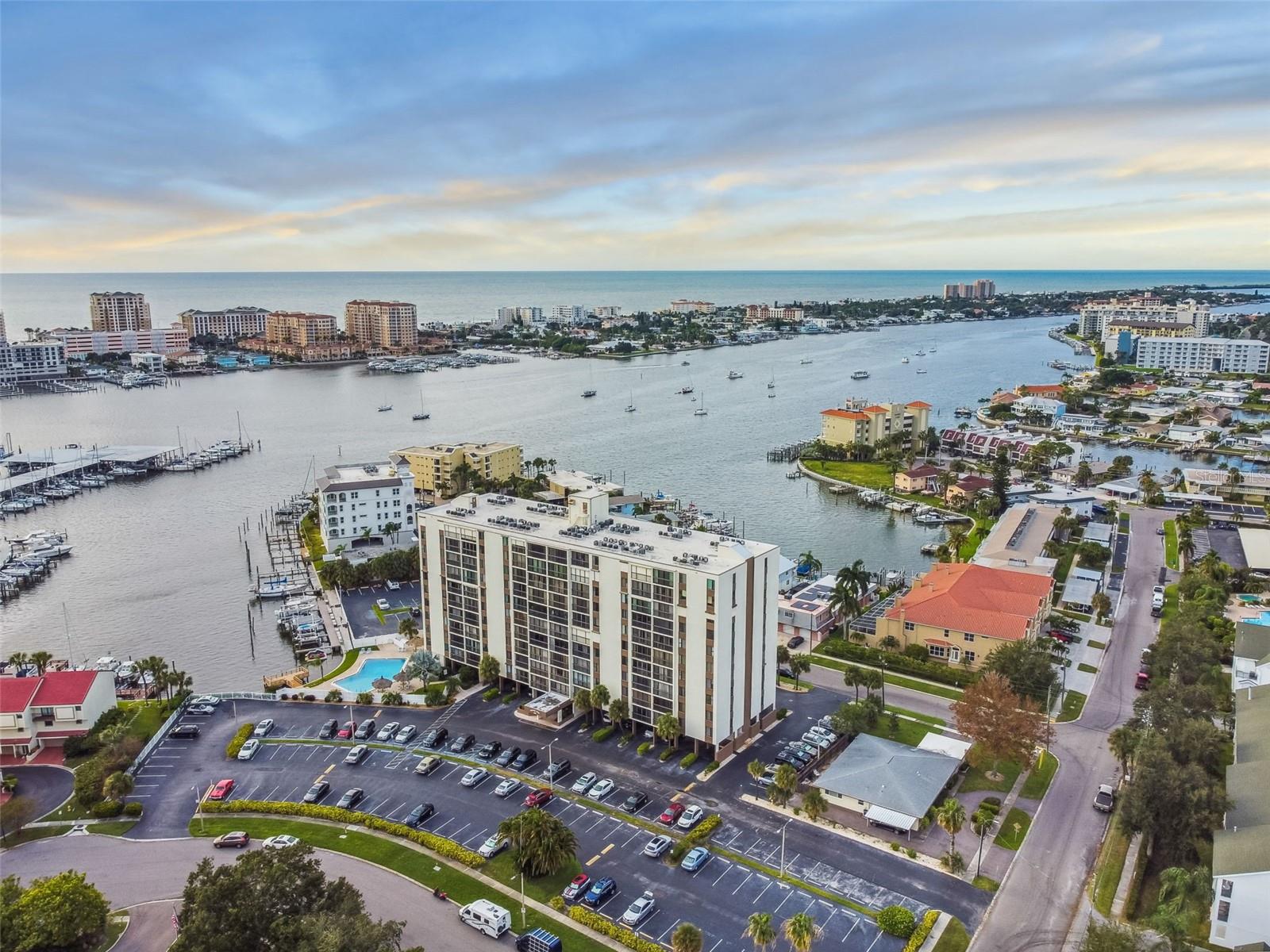 Image 55 of 75 For 255 Dolphin Point 505