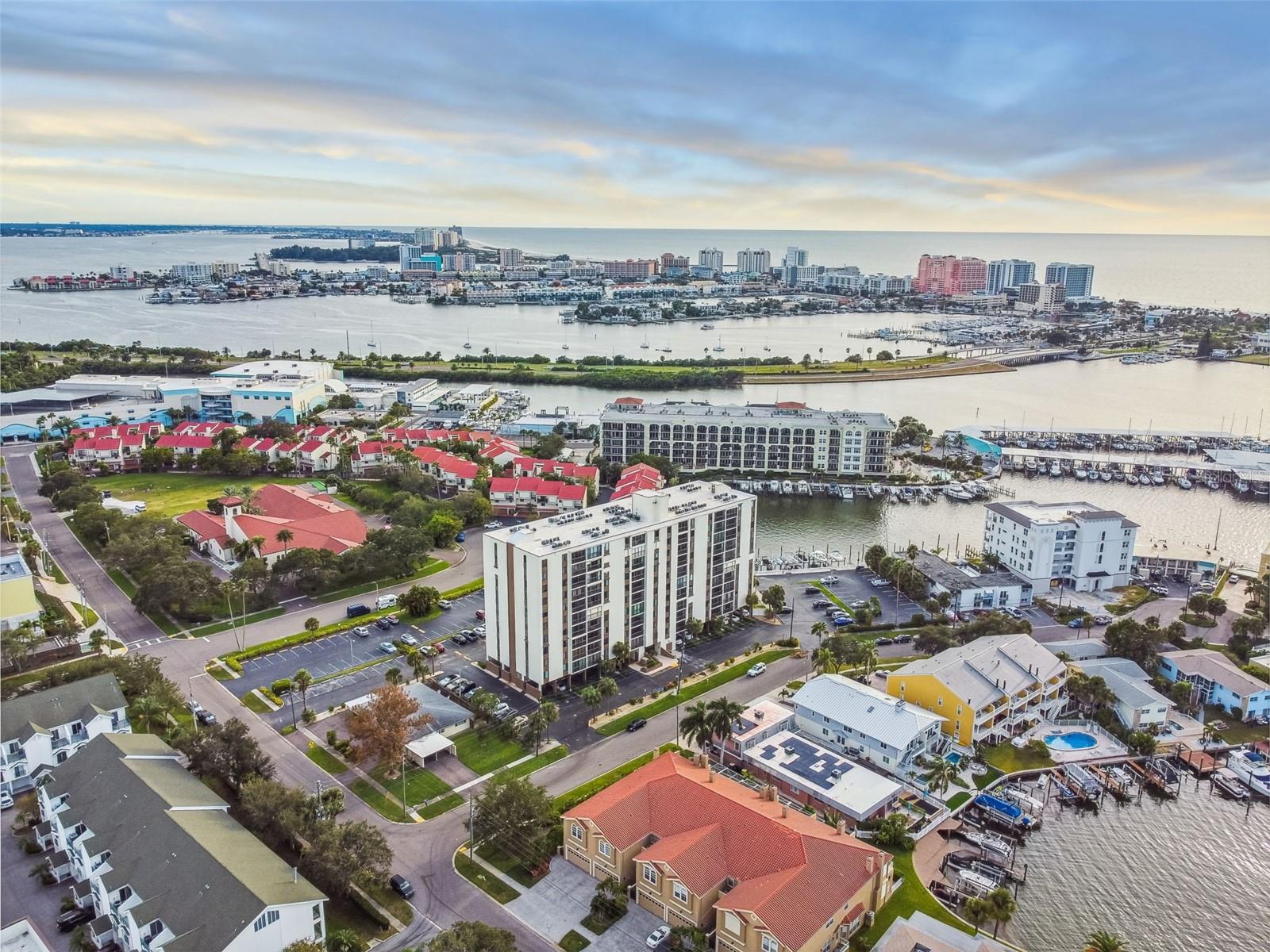 Image 60 of 75 For 255 Dolphin Point 505