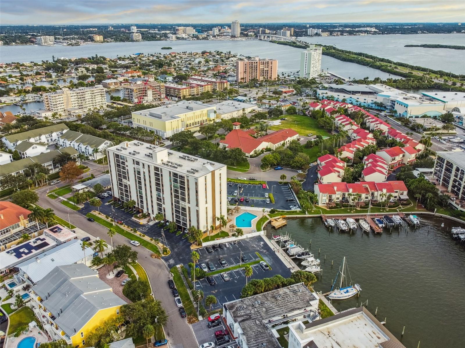 Image 64 of 75 For 255 Dolphin Point 505