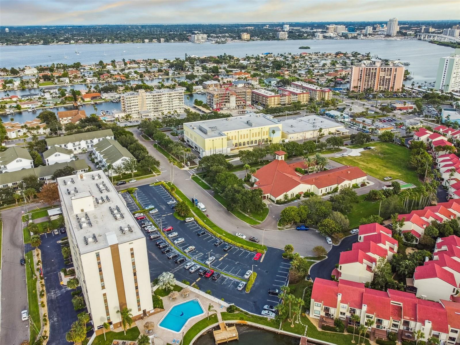 Image 65 of 75 For 255 Dolphin Point 505