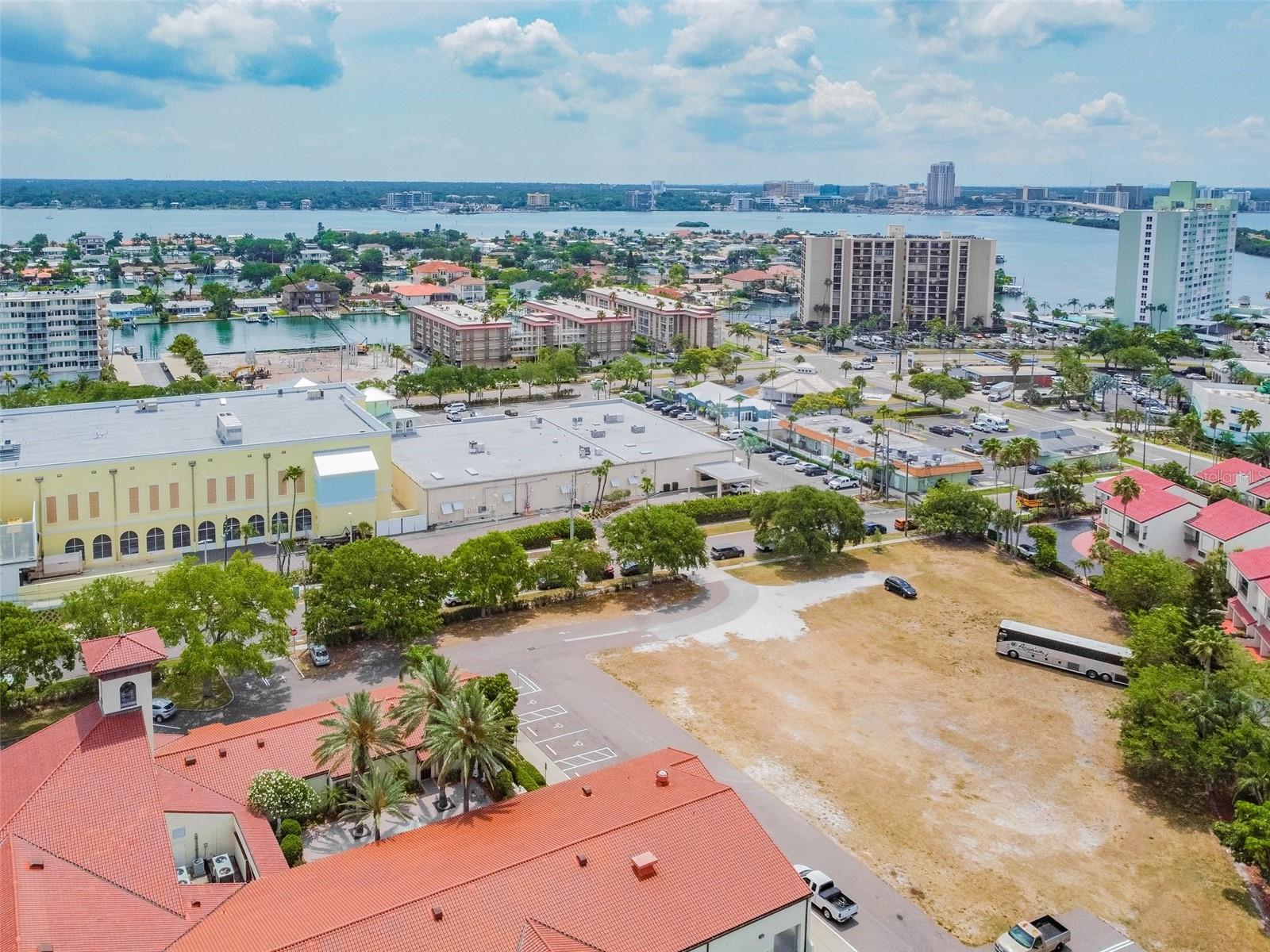 Image 70 of 75 For 255 Dolphin Point 505