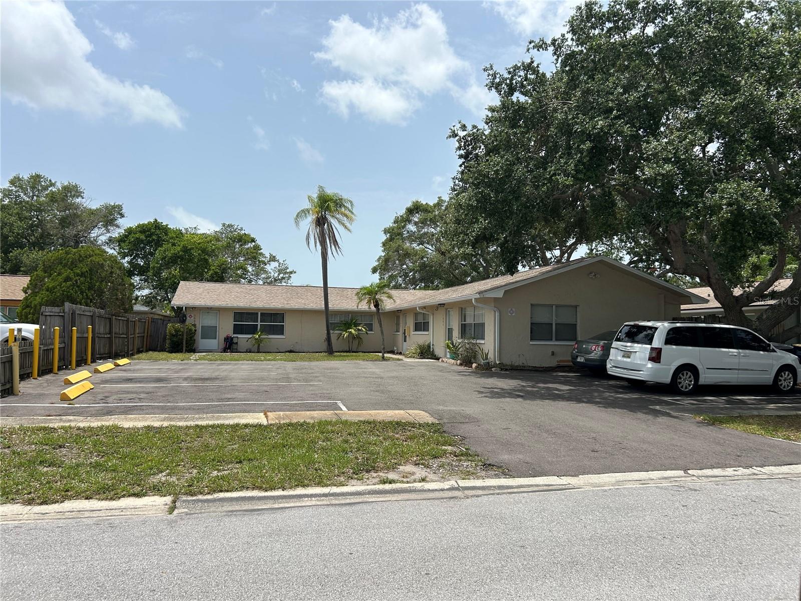 Details for 1500 Leo Lane E, CLEARWATER, FL 33755