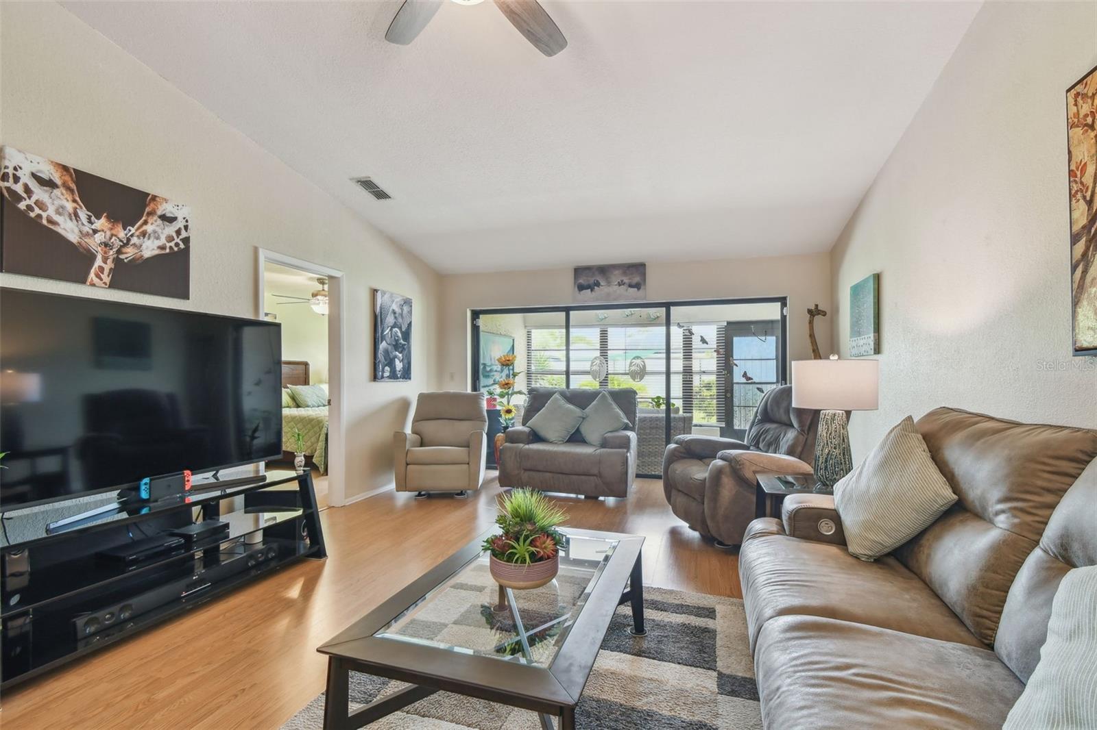 Image 15 of 80 For 7923 Radcliffe Circle