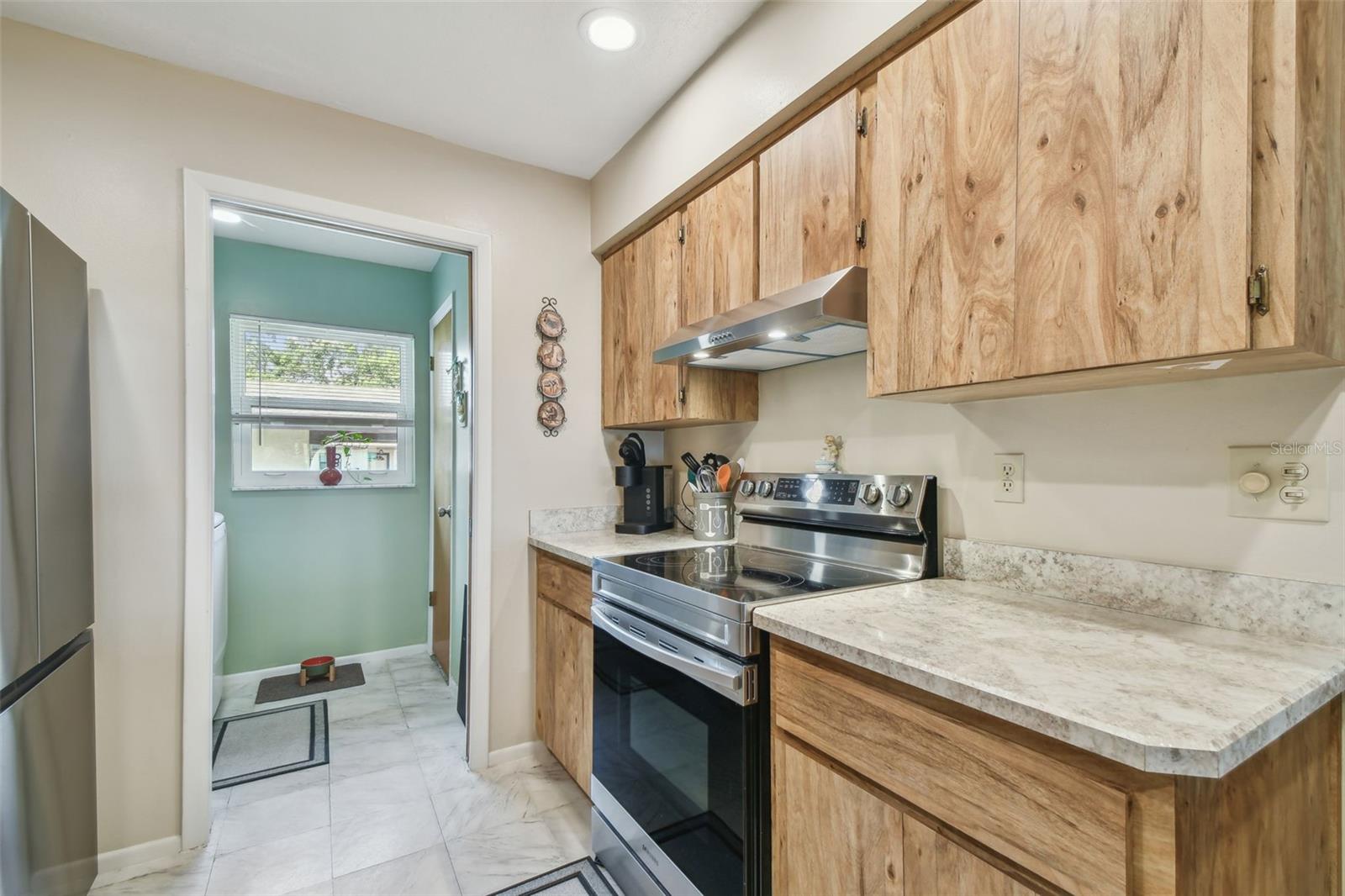 Image 22 of 80 For 7923 Radcliffe Circle