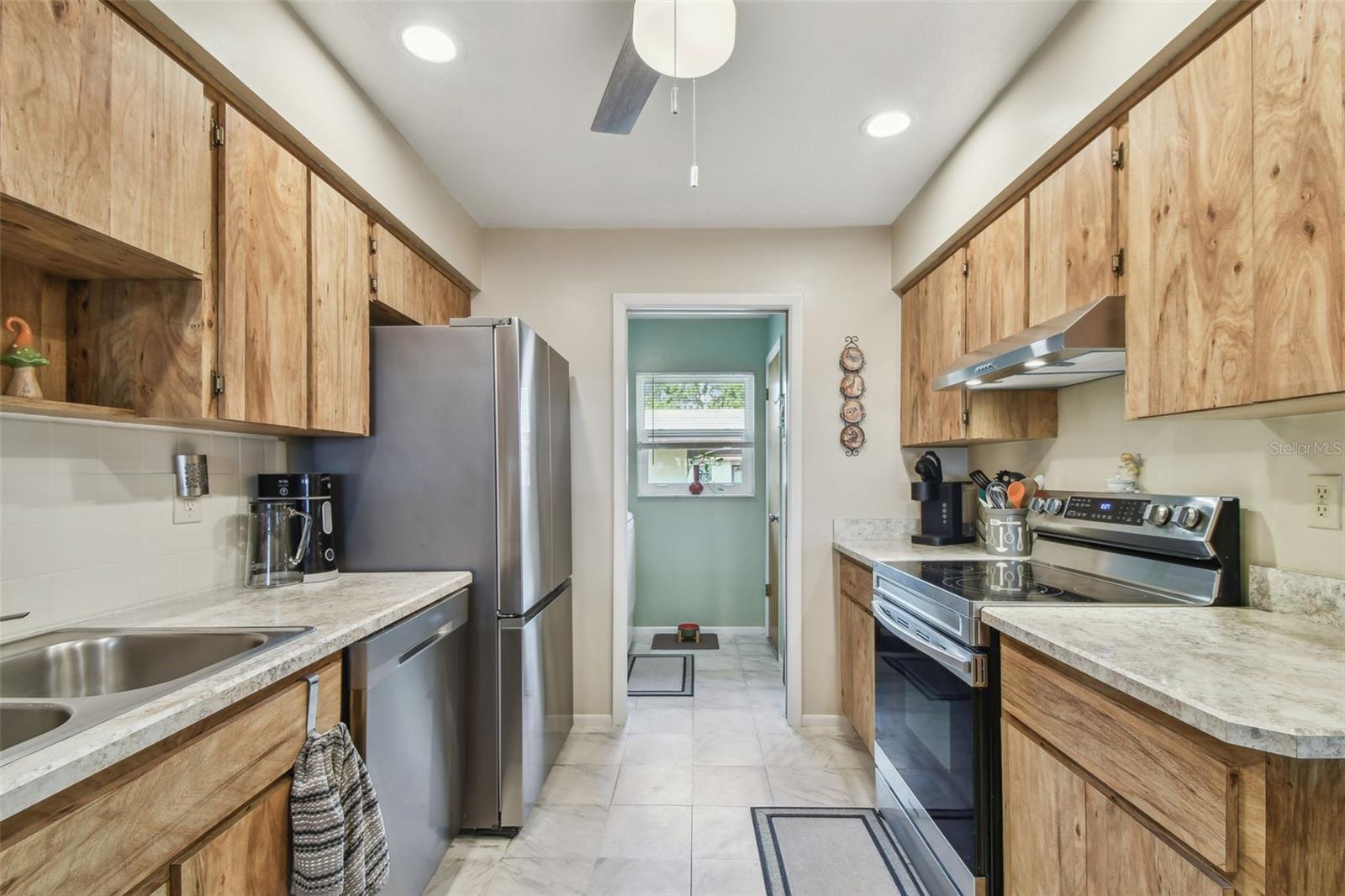 Image 23 of 80 For 7923 Radcliffe Circle
