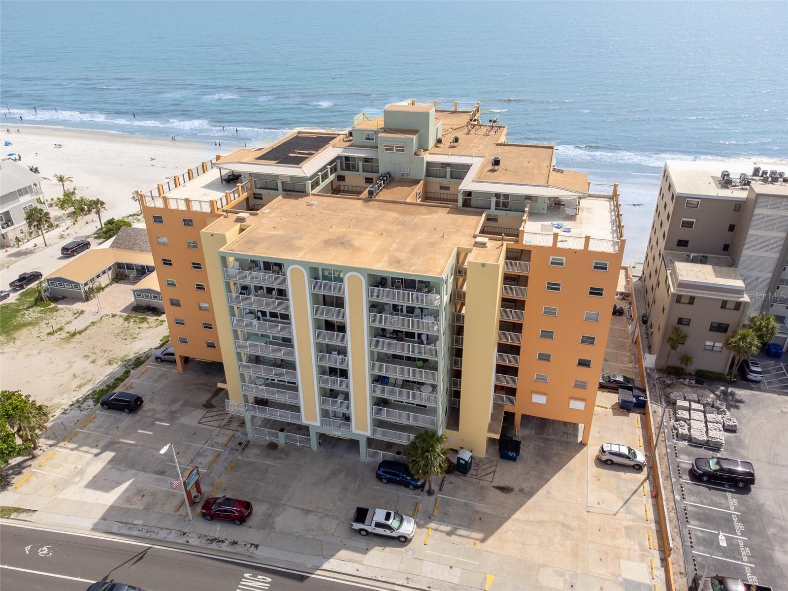 Image 2 of 23 For 18610 Gulf Boulevard 208