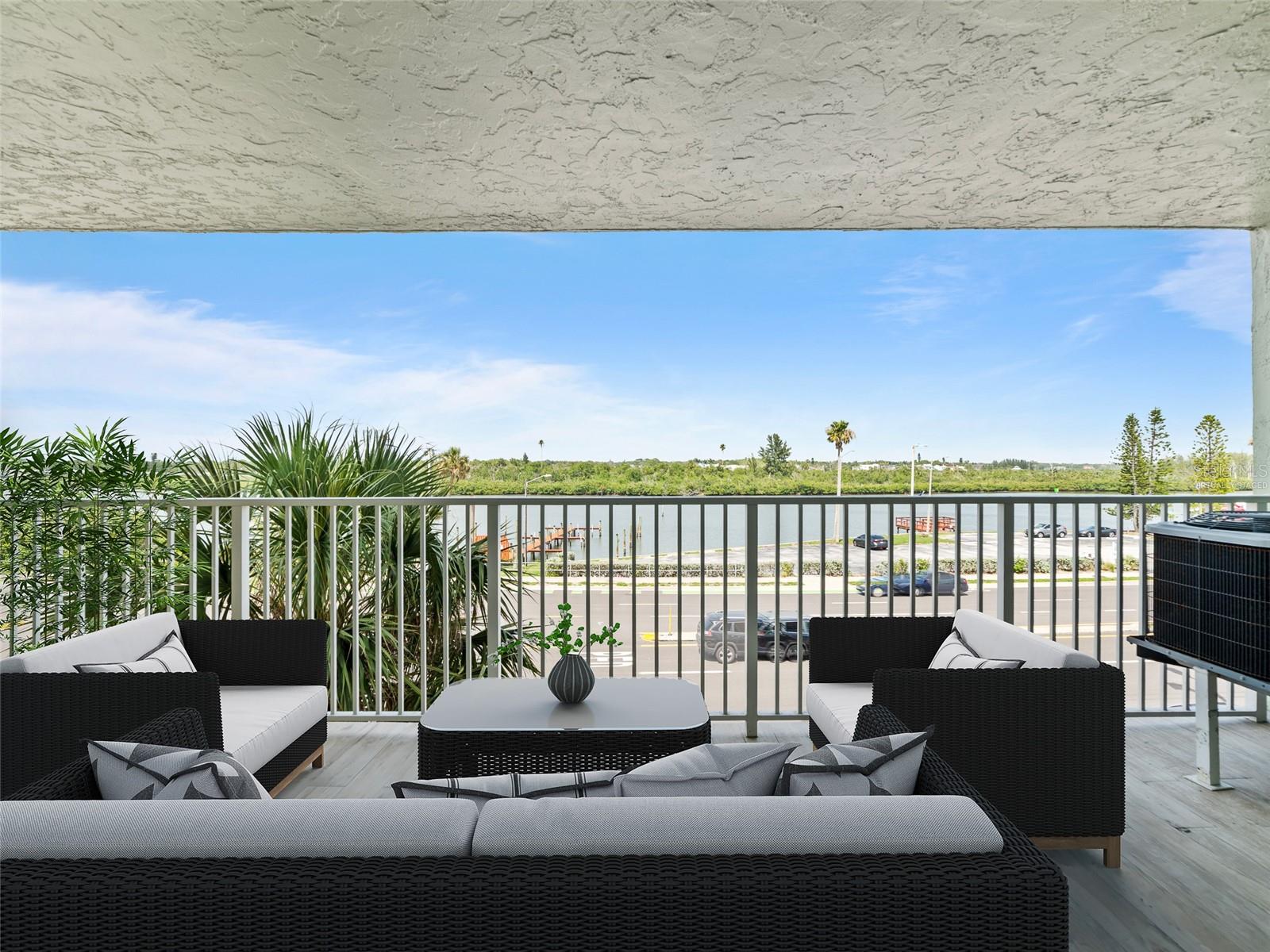 Image 21 of 23 For 18610 Gulf Boulevard 208
