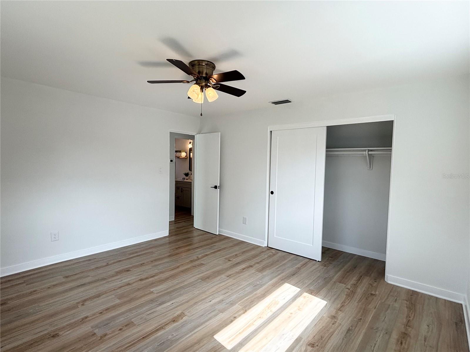 Image 16 of 24 For 5151 7th Avenue N