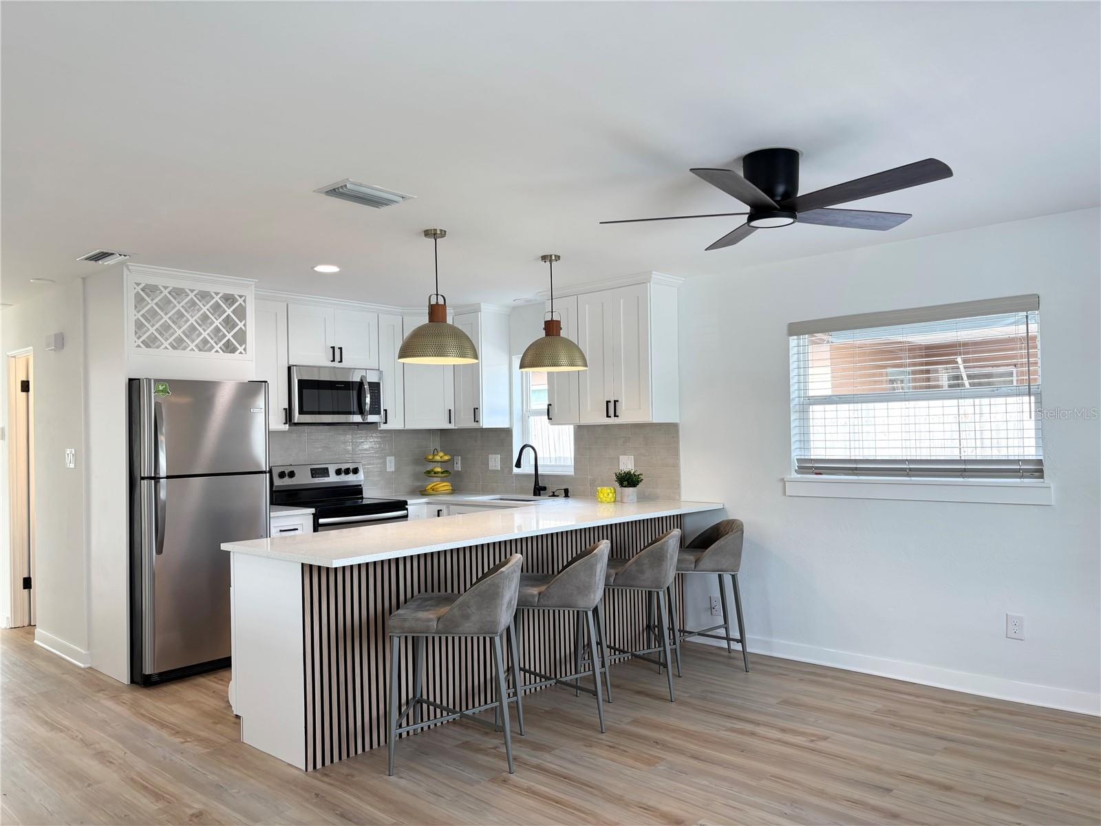 Image 2 of 24 For 5151 7th Avenue N