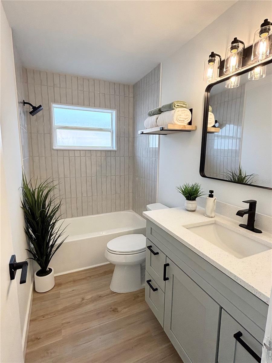 Image 4 of 24 For 5151 7th Avenue N