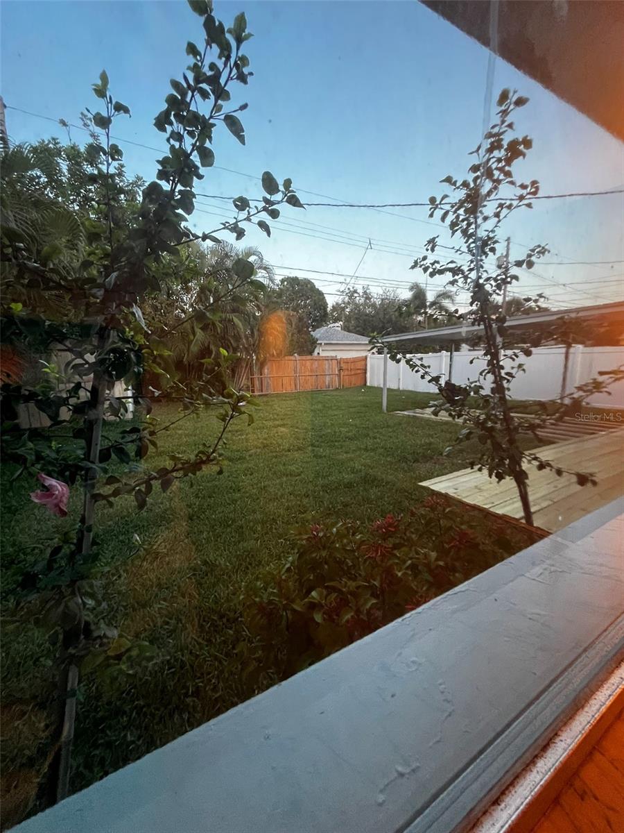 Image 12 of 37 For 3229 12th Street N