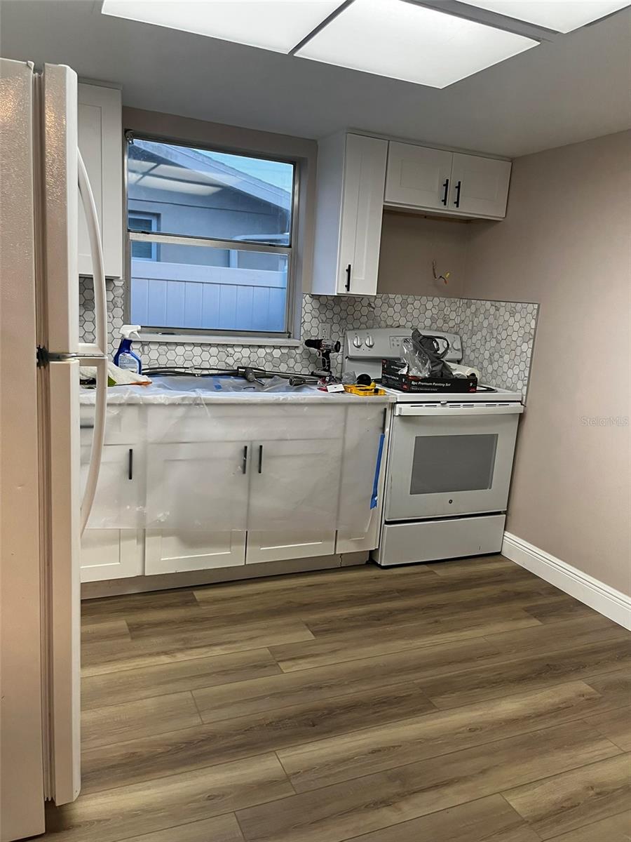 Image 6 of 37 For 3229 12th Street N