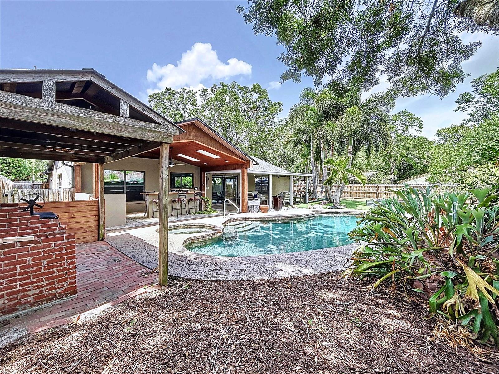 Image 10 of 68 For 11525 Country Oaks Drive