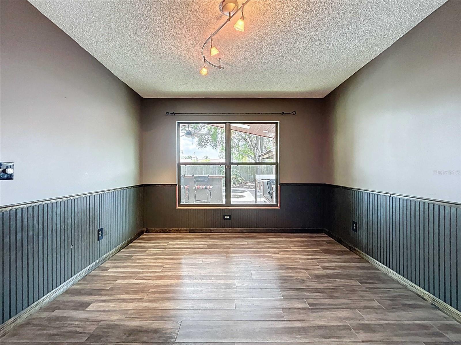 Image 30 of 68 For 11525 Country Oaks Drive