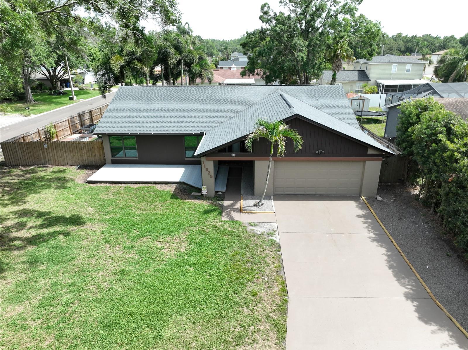 Image 60 of 68 For 11525 Country Oaks Drive