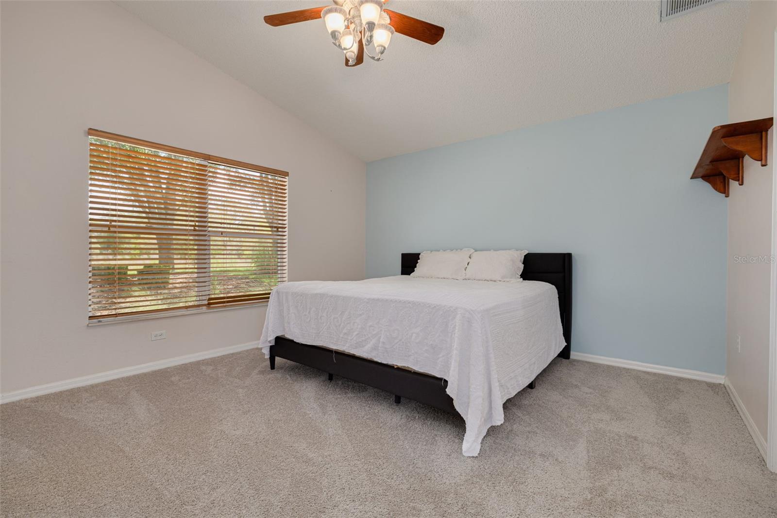 Image 13 of 32 For 11078 Heathrow Avenue