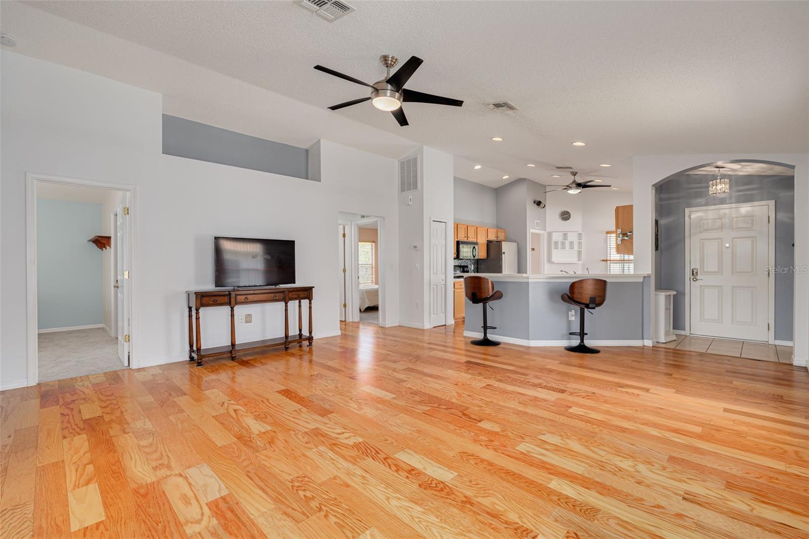 Image 3 of 32 For 11078 Heathrow Avenue