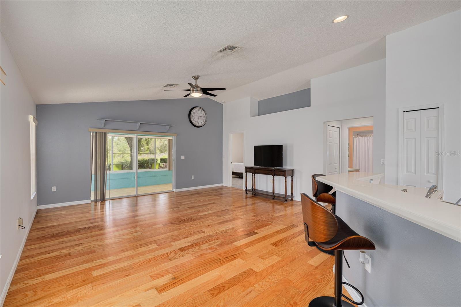 Image 5 of 32 For 11078 Heathrow Avenue