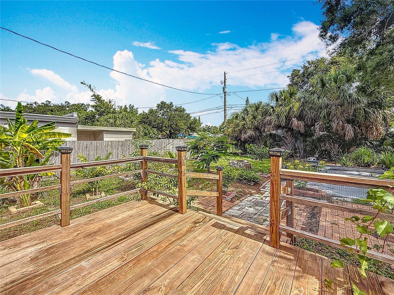 Image 18 of 26 For 5005 Tangerine Avenue S