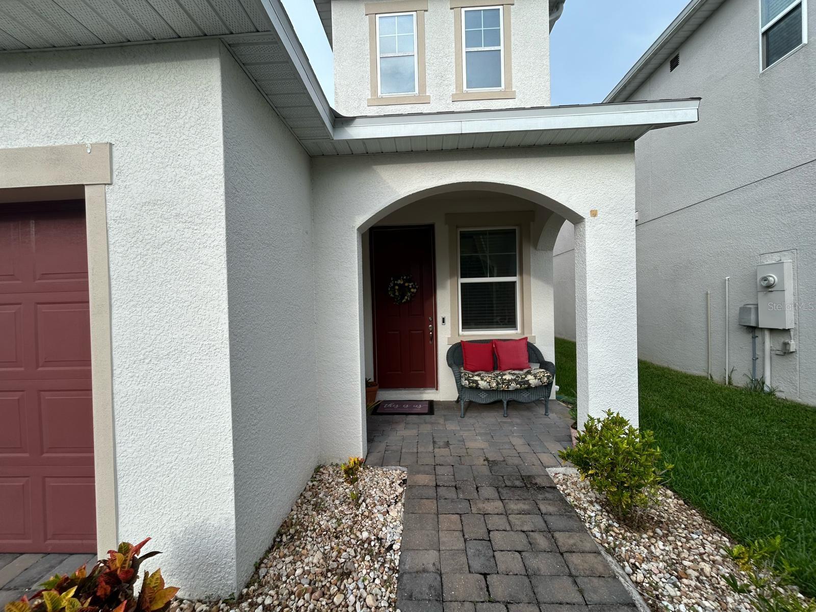 Listing photo id 0 for 7563 Ashcroft Drive