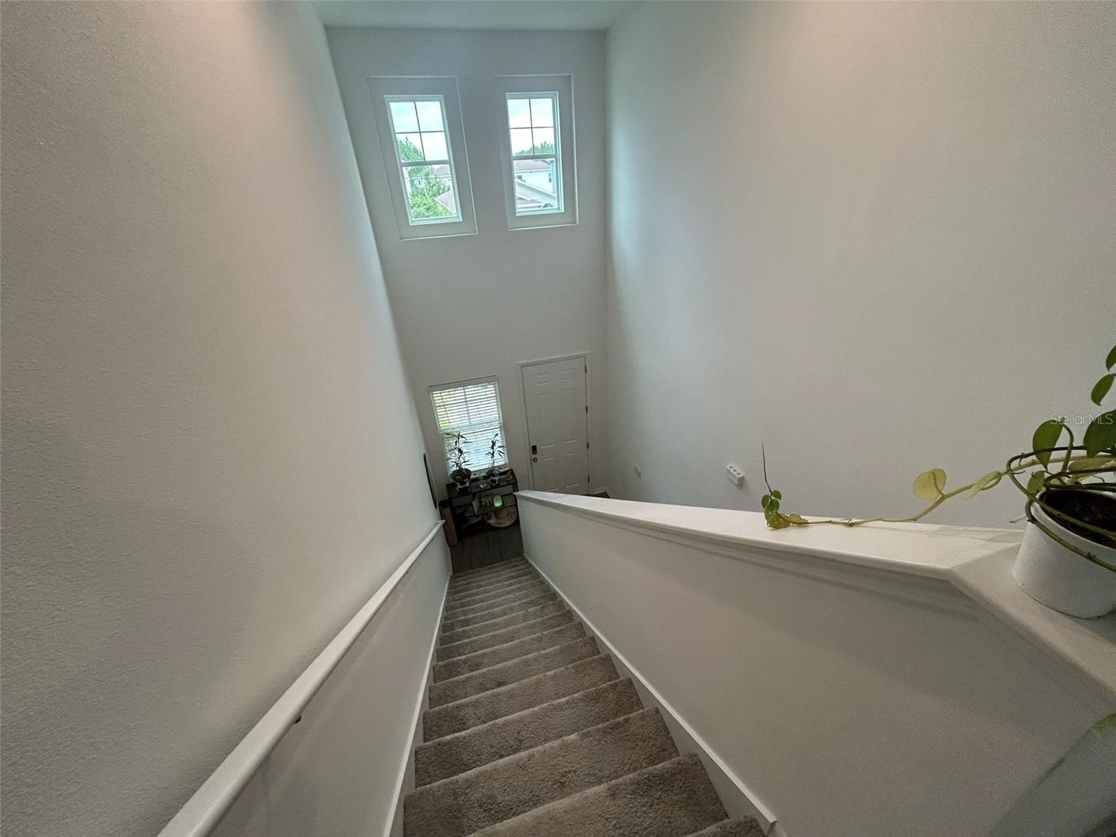 Listing photo id 21 for 7563 Ashcroft Drive