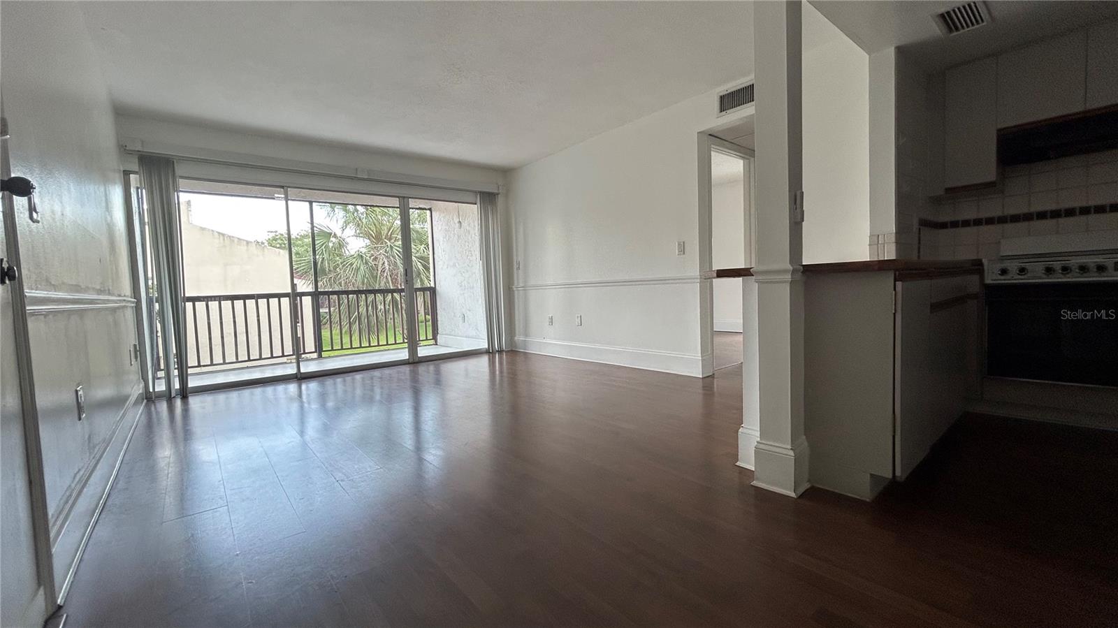 Image 8 of 27 For 8602 Huron Court  47